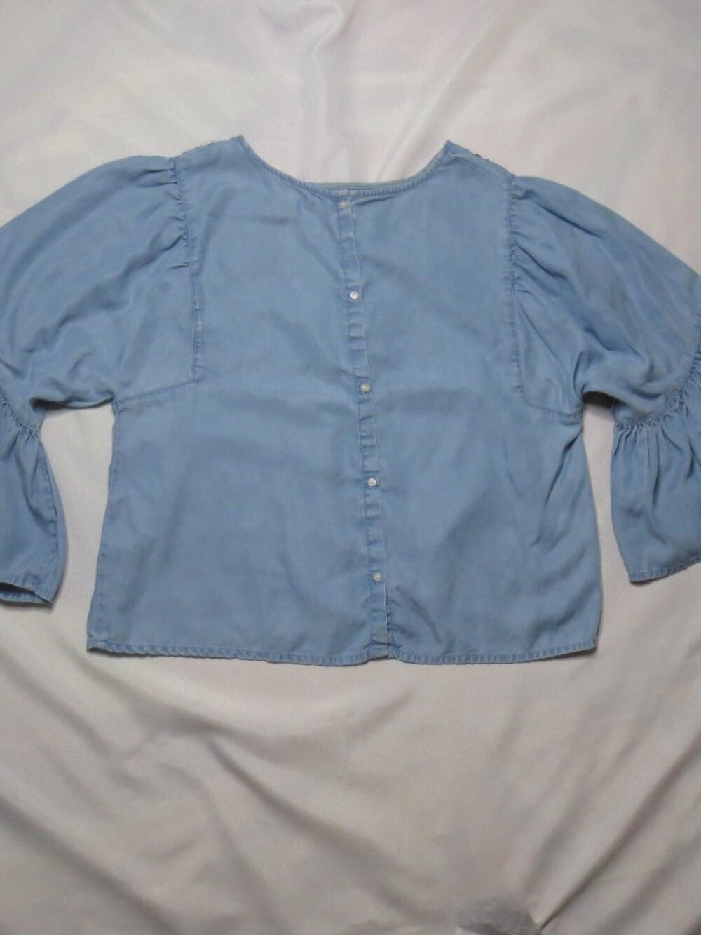 HOLLISTER womens BLOUSE blue BOHO cropped CHAMBRAY top EMBROIDERED SIZE L - Picture 7 of 10